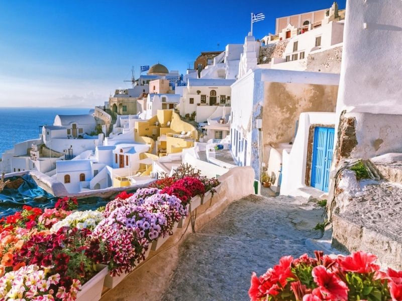 Mùa hè ở Santorini - Du lịch Châu Âu mùa nào đẹp nhất