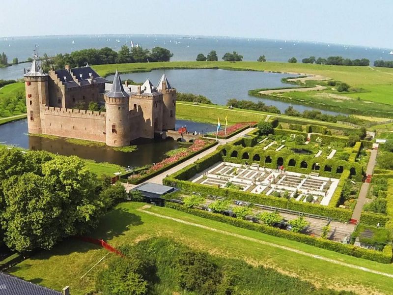 Lâu đài Muiderslot