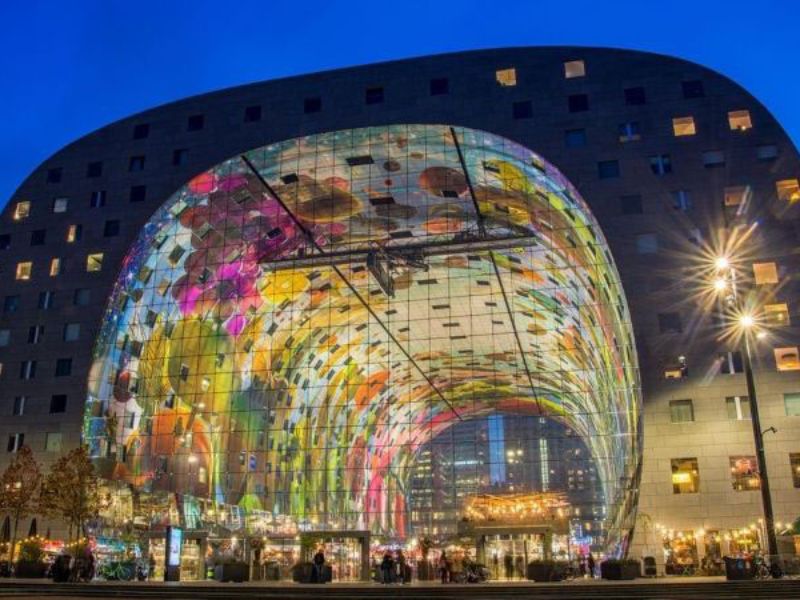 Chợ nhà lồng Markthal- Hà Lan cách Việt Nam bao nhiêu giờ