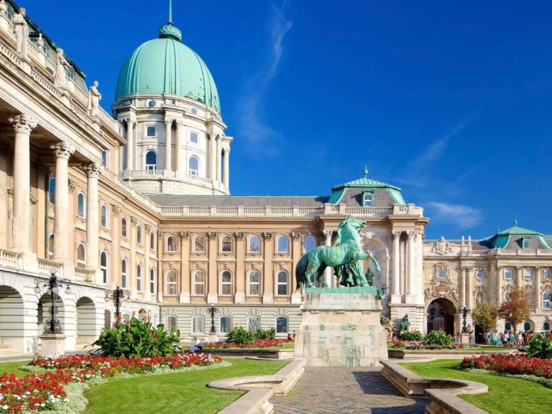 Lịch sử hình thành Lâu đài Buda