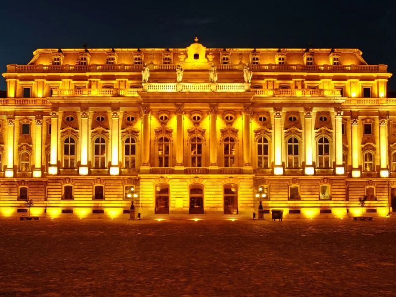 Cung điện Hoàng gia - Royal Palace