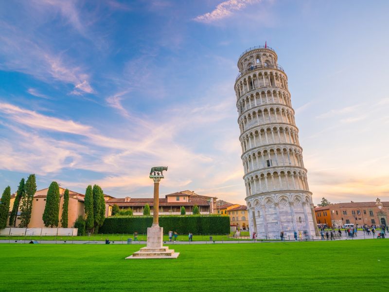 Pisa - Thành phố của tháp nghiêng huyền thoại