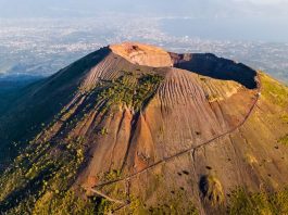 Núi Vesuvius