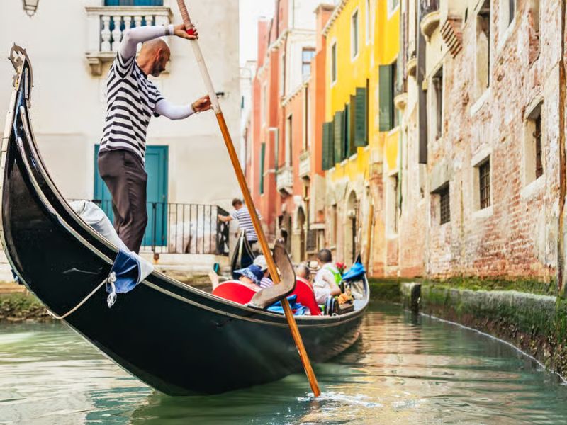 Thuyền Gondola của Venice