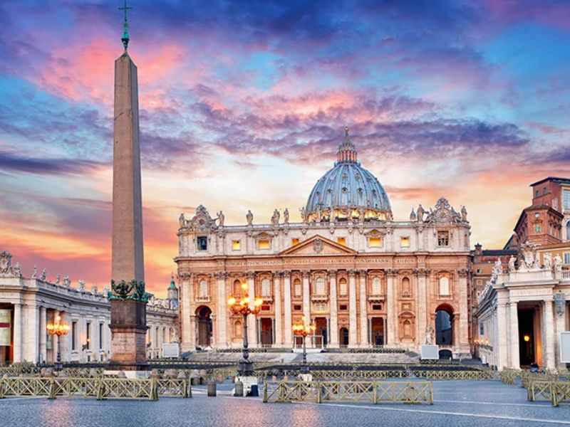 Vai trò lịch sử và tôn giáo